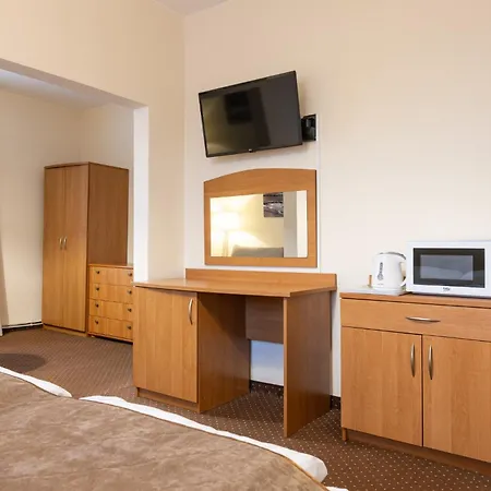 Проживание в семье Goscinne Anna